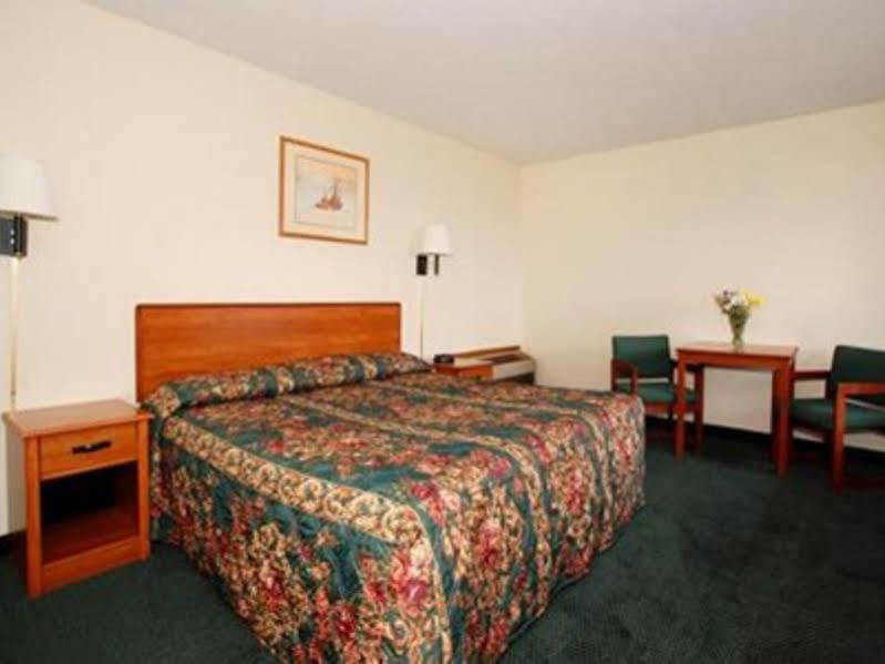 Econo Lodge Elkhart Exterior foto